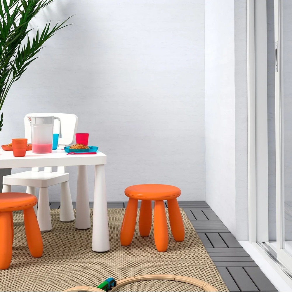 IKEA MAMMUT Children's stool, indoor/outdoor/Orange BRAND NEW - Picture 2 of 2